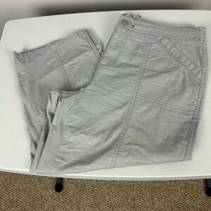 Reitmans Athletic Outdoor Cotton Capri Pants Size 12 Gray